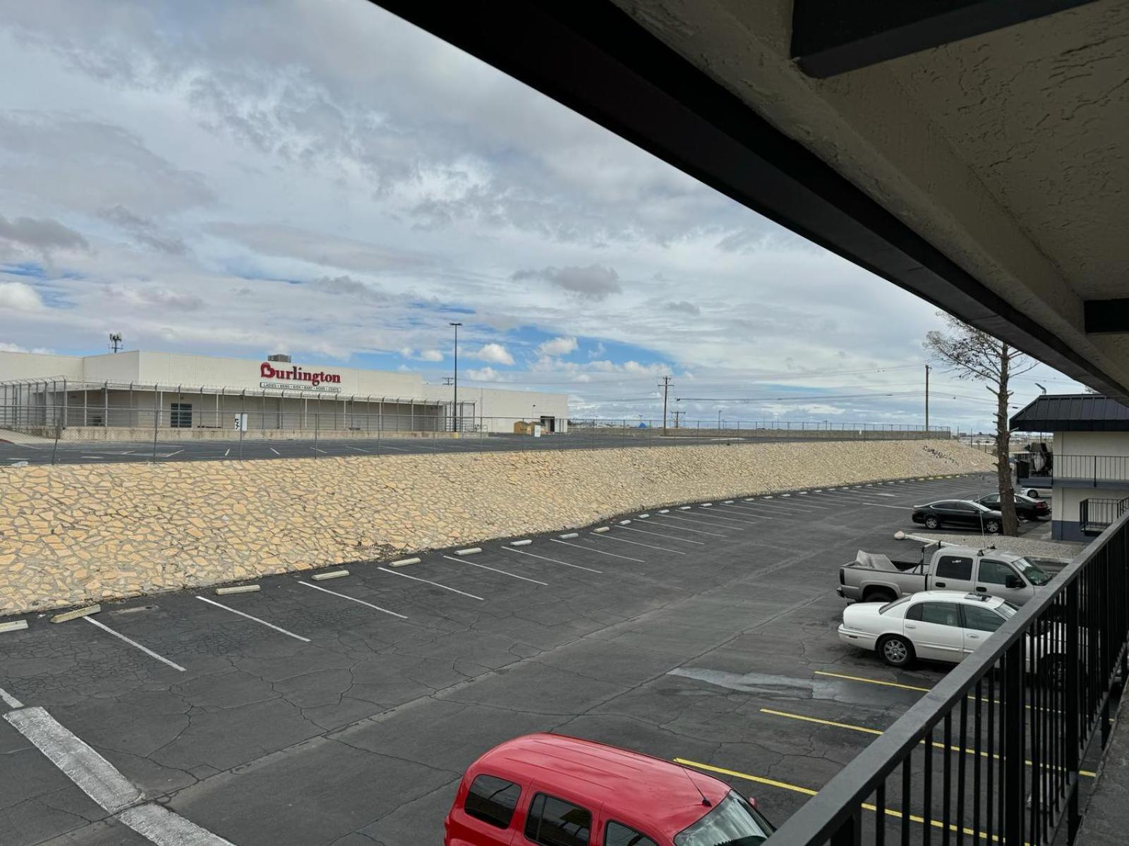 Days Inn By Wyndham El Paso Airport East Exterior foto
